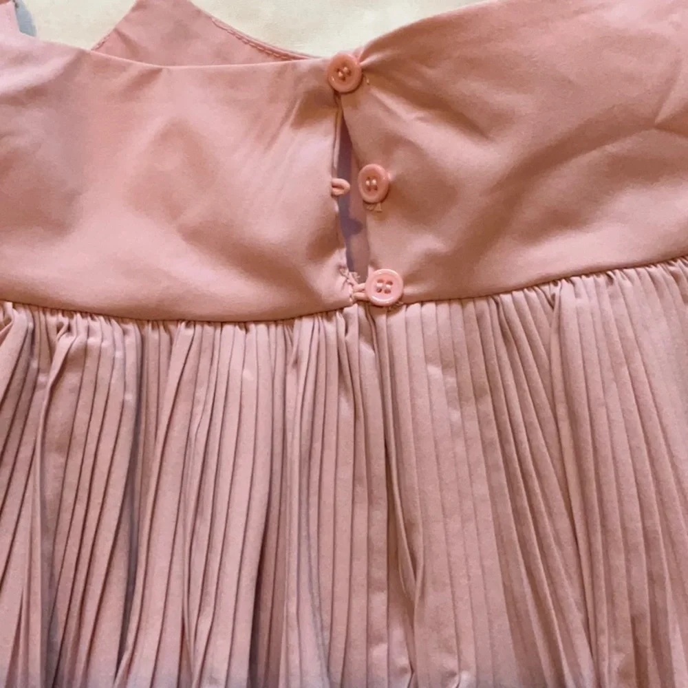 Pink Ruffled Crop Top - Picture 3 of 4